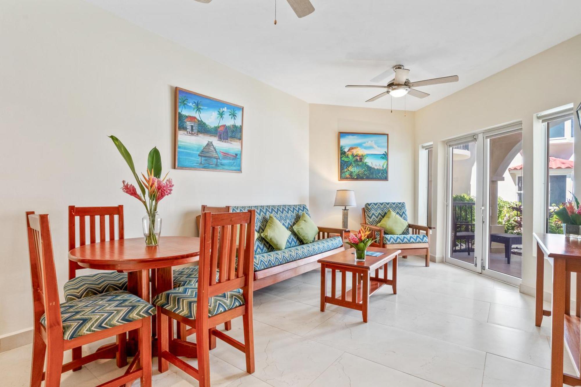 SunBreeze Suites San Pedro  Exterior foto