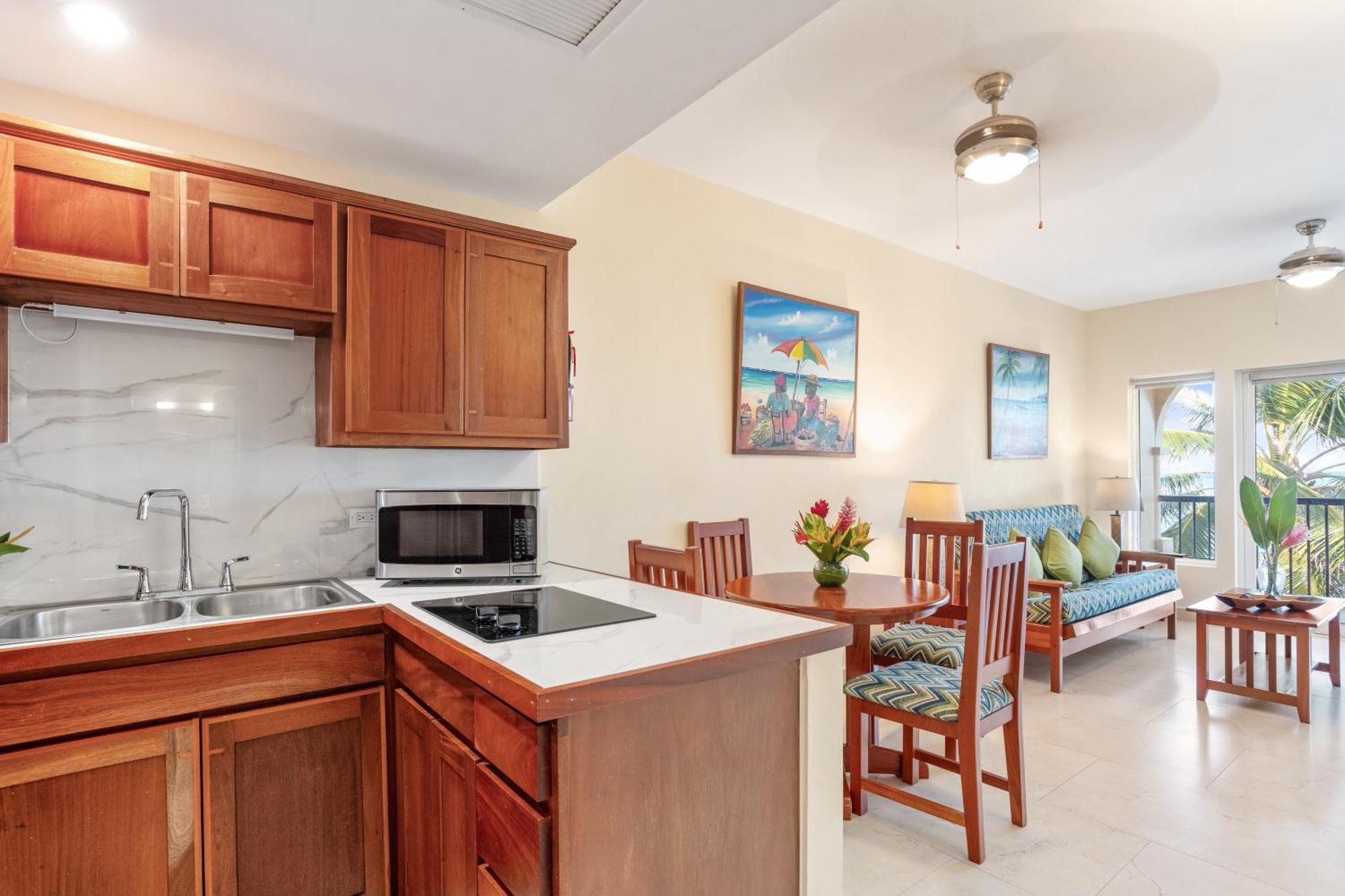 SunBreeze Suites San Pedro  Exterior foto